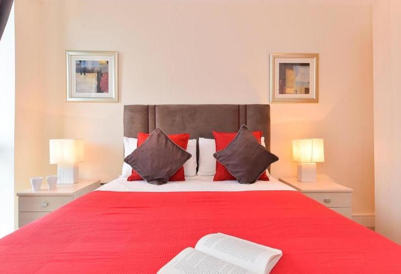 Fotos del hotel Borough Apartments:  3