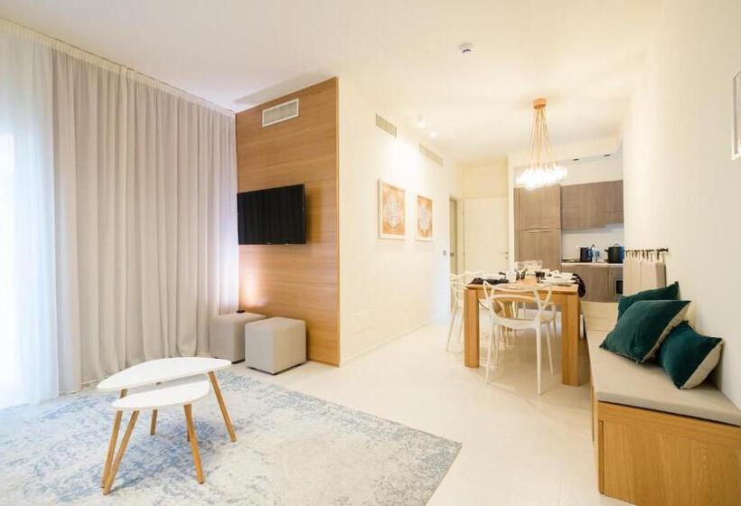 هتل Metropol Ceccarini Suite   Luxury Apartments