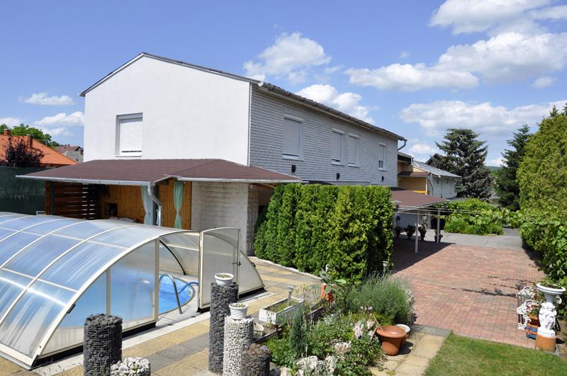 ベッドアンドブレックファースト Anna Panzió