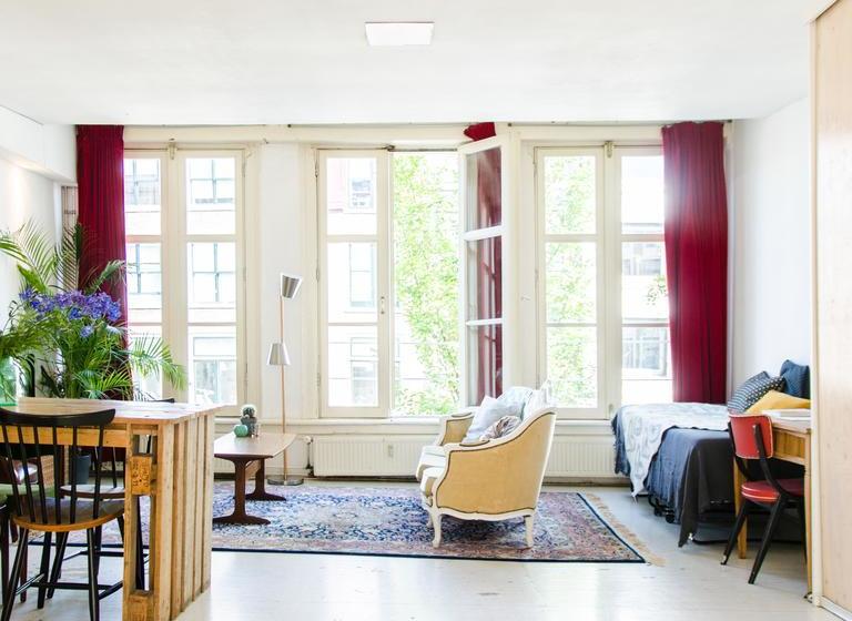 مبيت وإفطار The One Roomed Guesthouse