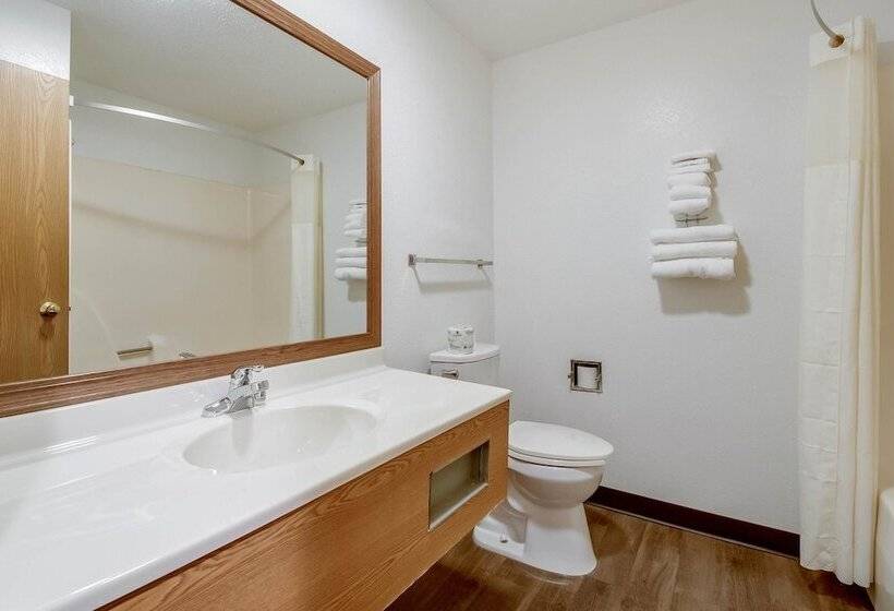 فندق Econo Lodge