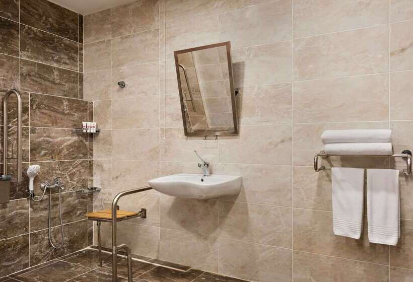 فندق Ramada By Wyndham Giresun Piraziz