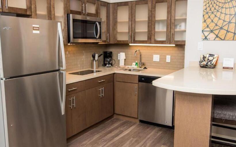 בית מלון כפרי Staybridge Suites Houston East   Baytown, An Ihg