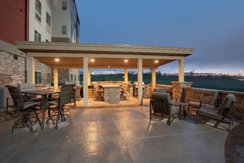 בית מלון כפרי Staybridge Suites Rapid City   Rushmore, An Ihg