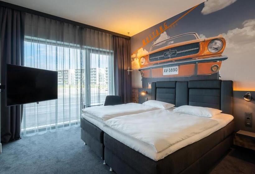 V8 Hotel Köln At Motorworld