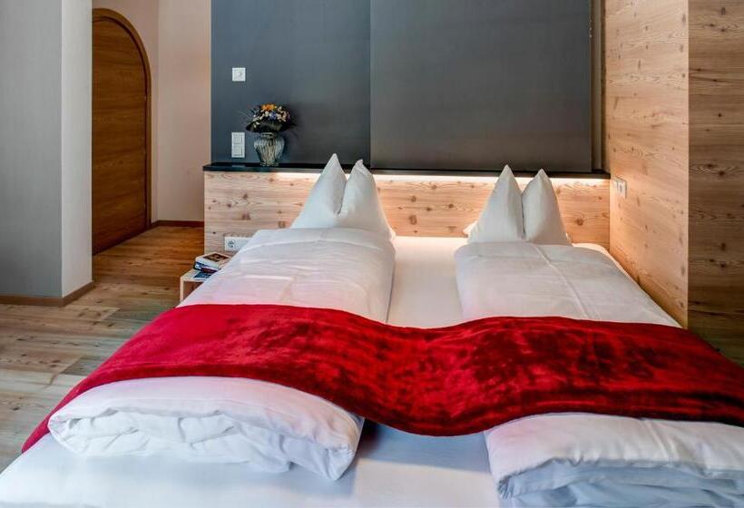 Отель Zollhaus St Jakob Im Defereggental