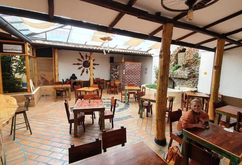 فندق صغير Hostal Yakumama