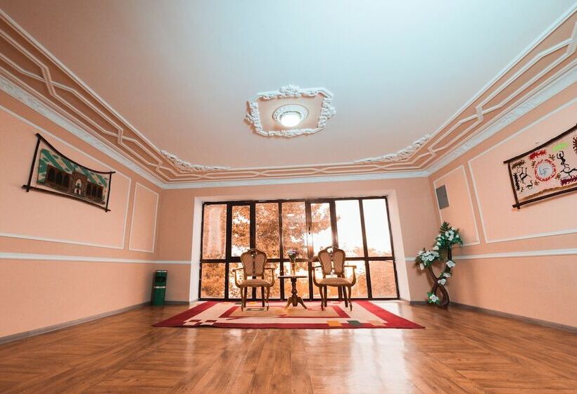 مبيت وإفطار Reikartz Kokand