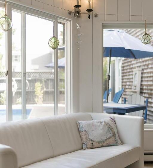 住宿加早餐  The Platinum Pebble Boutique Inn   Adults Only Property