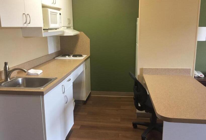 호텔 Extended Stay America Select Suites   Detroit   Novi   Haggerty Road