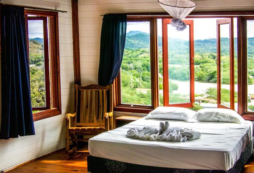 هتل Magnific Rock   Surf Resort & Yoga Retreat Nicaragua