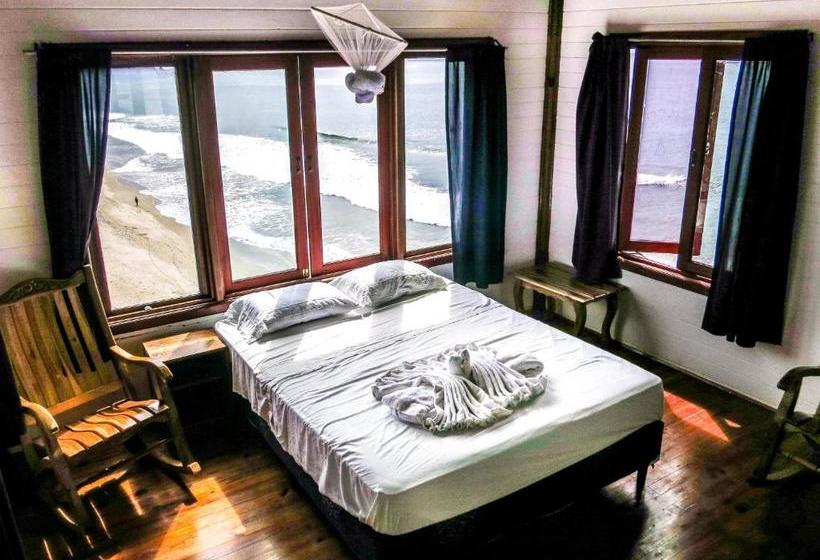 هتل Magnific Rock   Surf Resort & Yoga Retreat Nicaragua