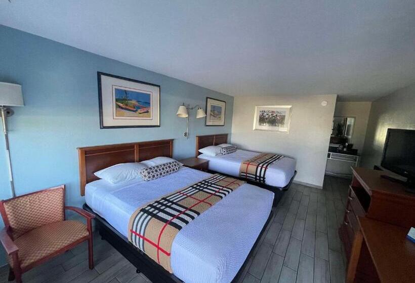 هتل Rodeway Inn