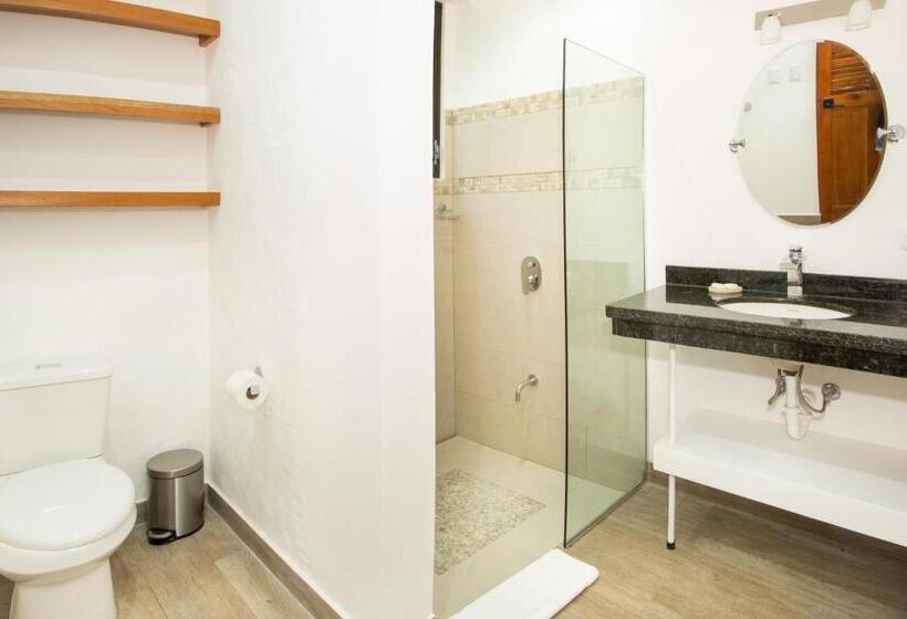 هتل Villas Nicolas   Adults Only