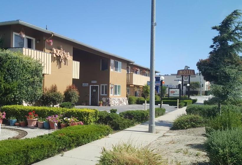 Thunderbird Motel