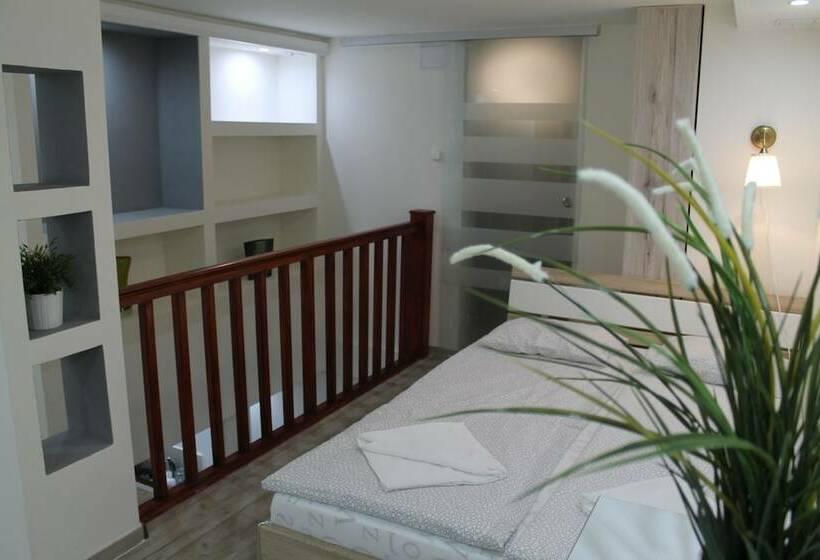 Westend Hostel