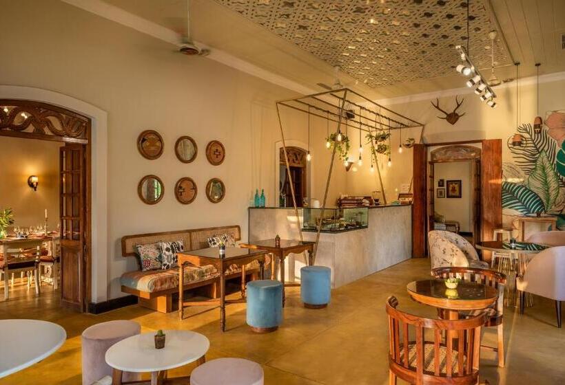 مبيت وإفطار Amrapali House Of Grace