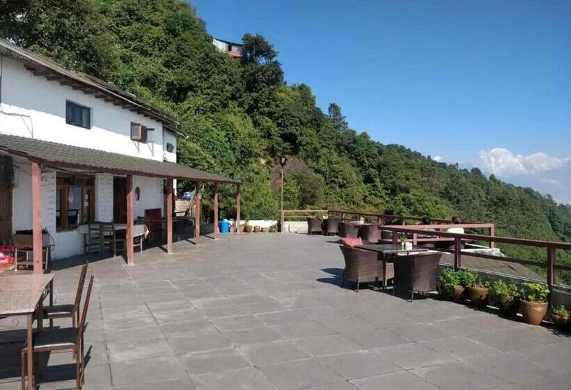 Everest Manla Resort