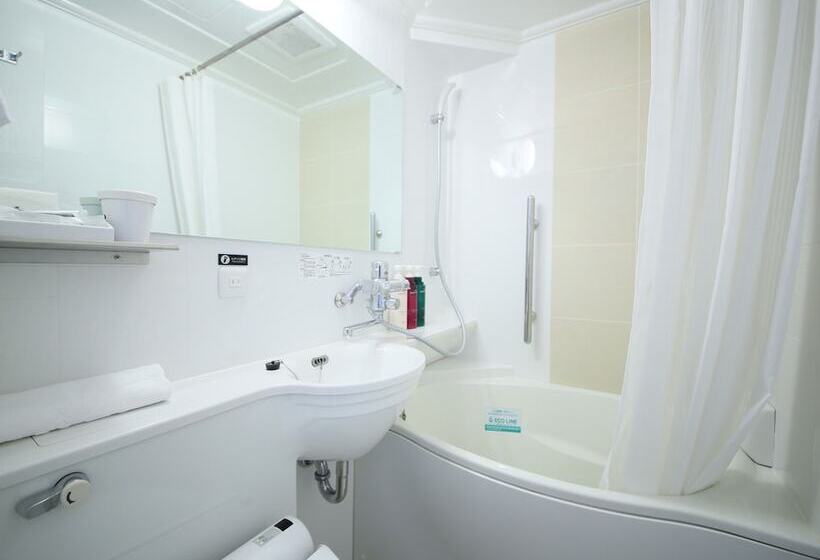Apa Hotel Shin Osaka Ekiminami