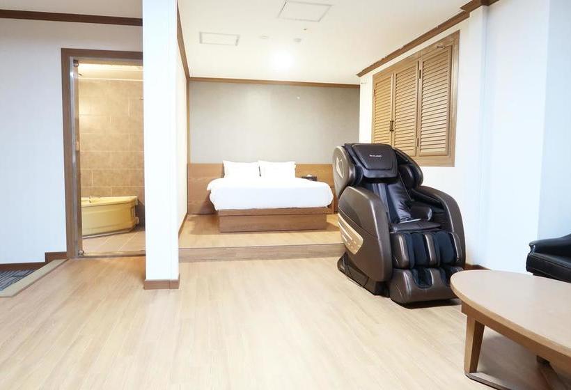 בית מלון כפרי Bolton