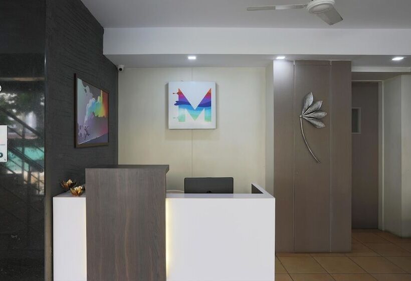 Отель Mint Highstreet