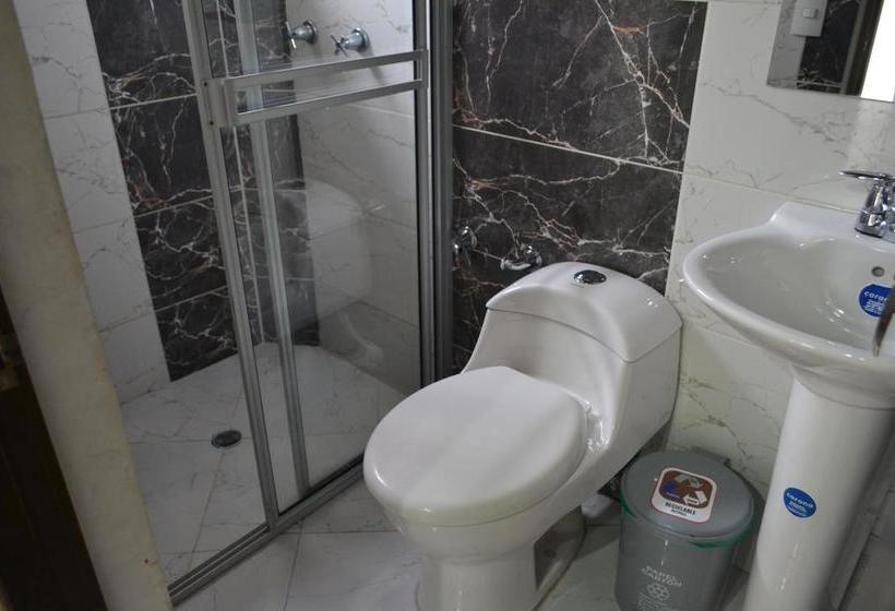 هتل Punto Dos Suites