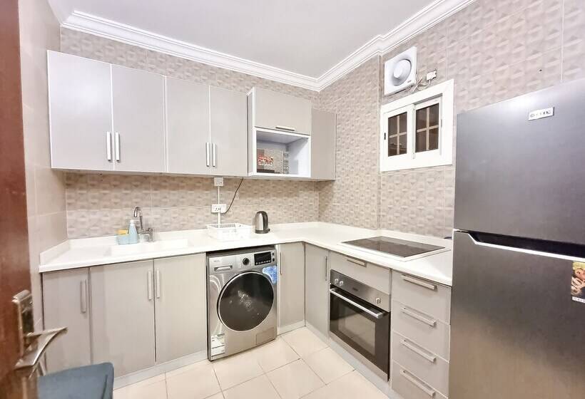اقامتگاه Hometel Al Ghamdi
