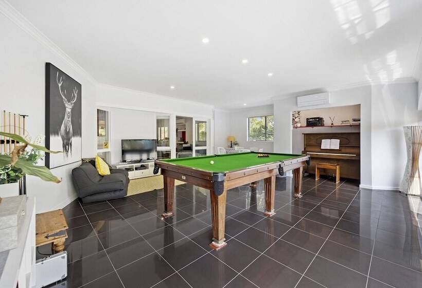 مبيت وإفطار Elk Estate