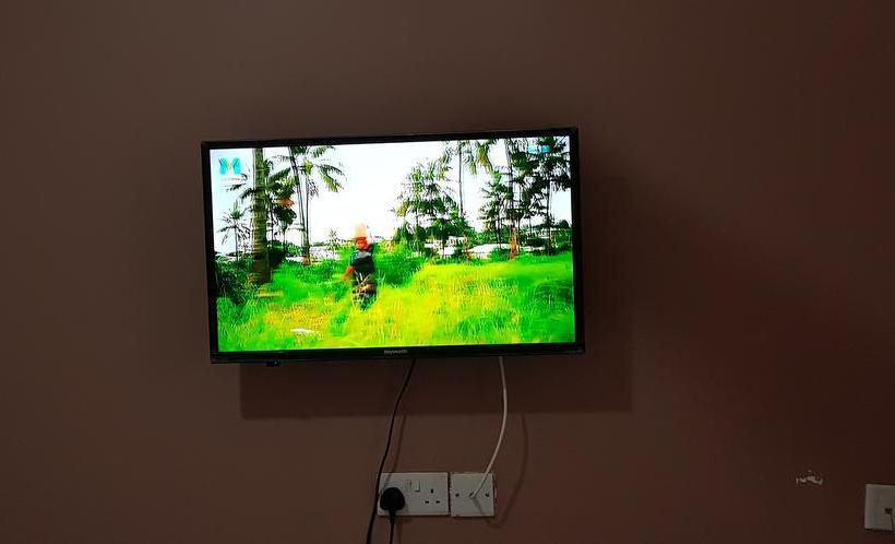 בית מלון כפרי B10 Airport Lodge