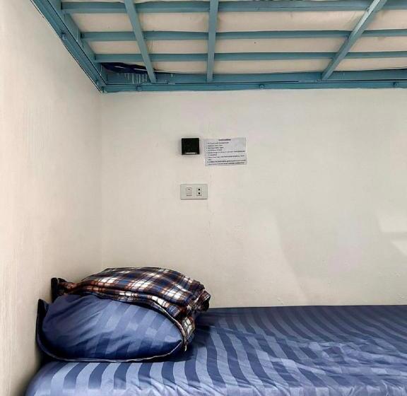 Sunrise Riverside Pool Hostel