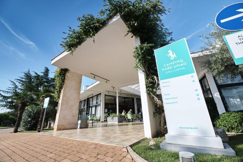 فندق Camping Park Umag Mobile Homes