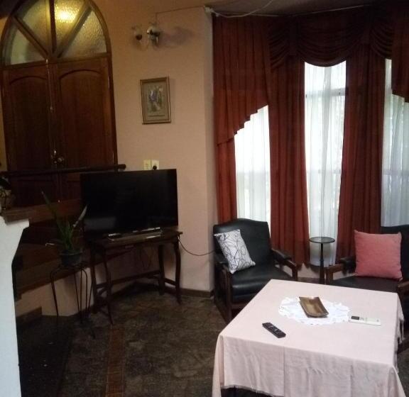 تختخواب و صبحانه Posadas La Hermosa