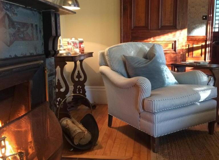 مبيت وإفطار The Library Inn