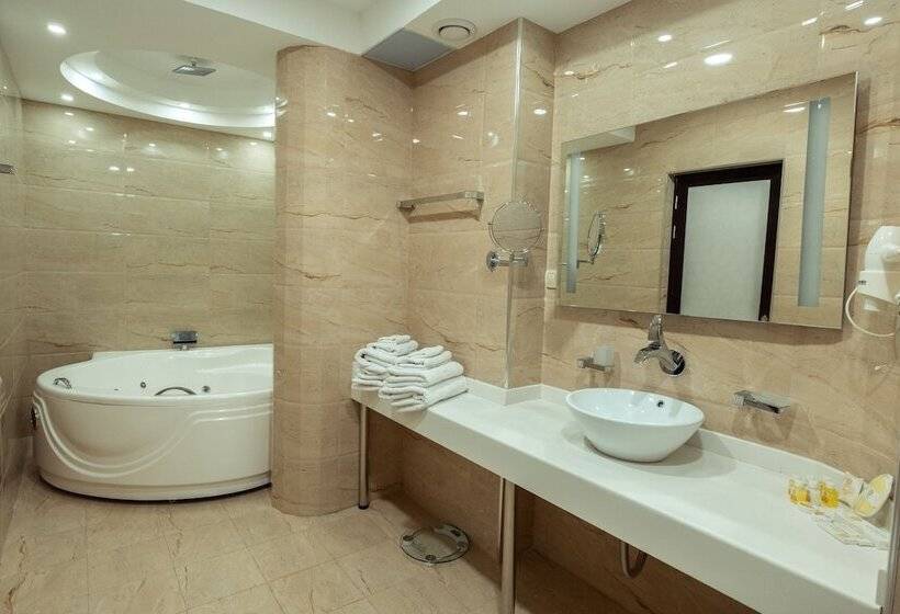 ホテル Dilimah Premium Luxury