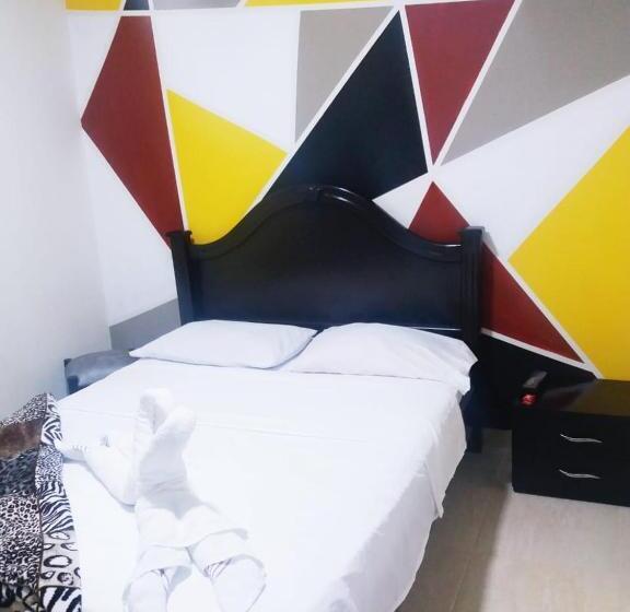 هتل Dulces Sueños