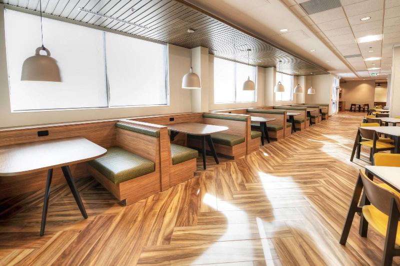هتل Fairfield Inn & Suites By Marriott Ottawa Airport