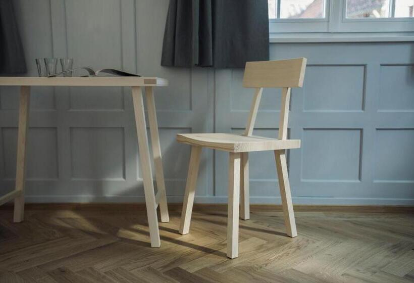 هتل Krone Hard   Self Check In