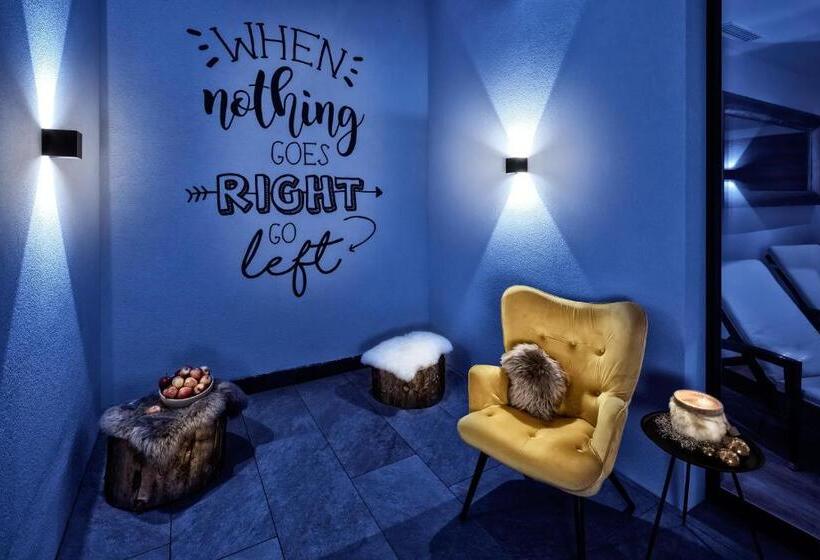 هتل Modern Mountain