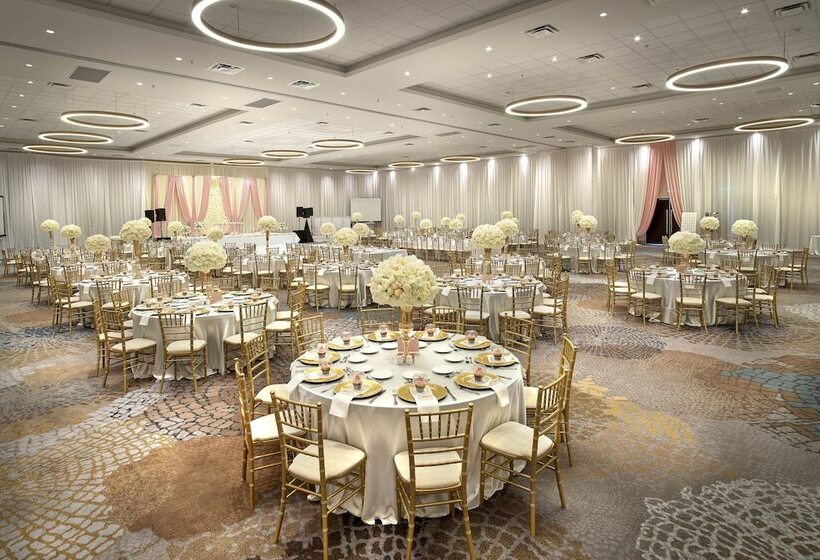 בית מלון כפרי The Westin Calgary Airport