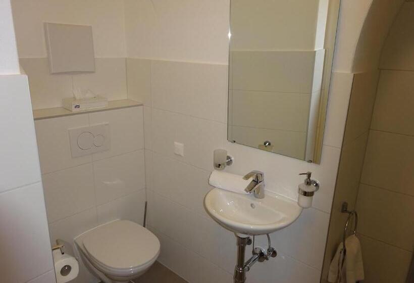 צימר Widhof   Check In Im Hotel Nibelungenhof