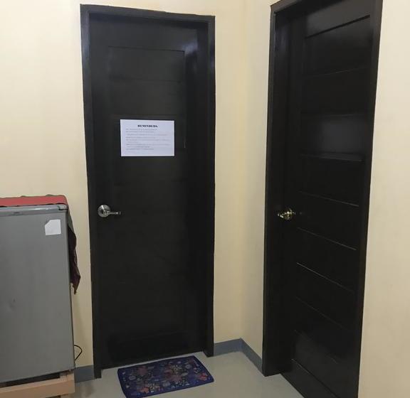 مبيت وإفطار Zedekiah Transient House
