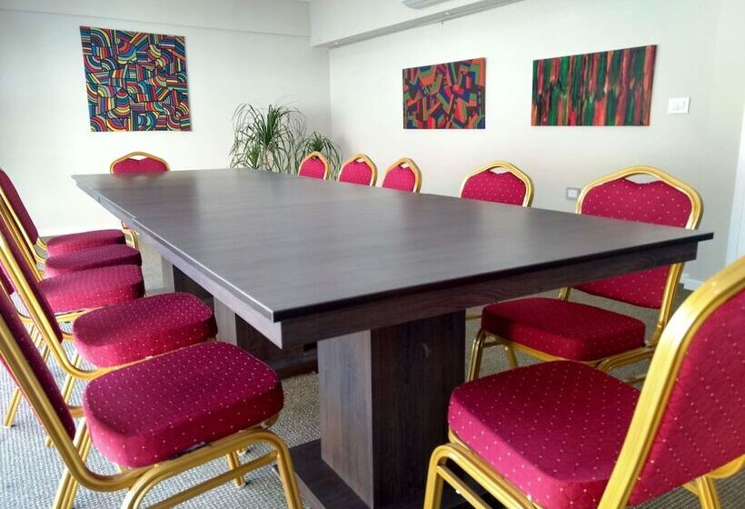 酒店 Days Inn & Suites By Wyndham La Plata