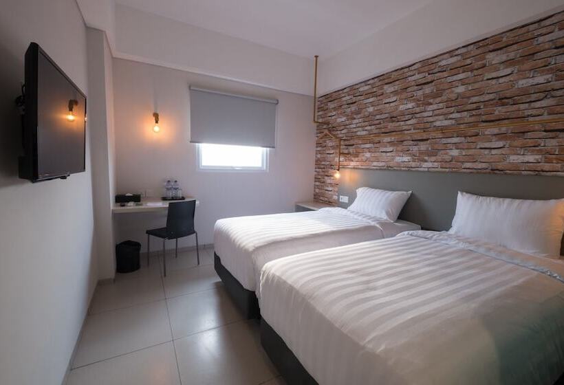 هتل 88 Bekasi By Wh