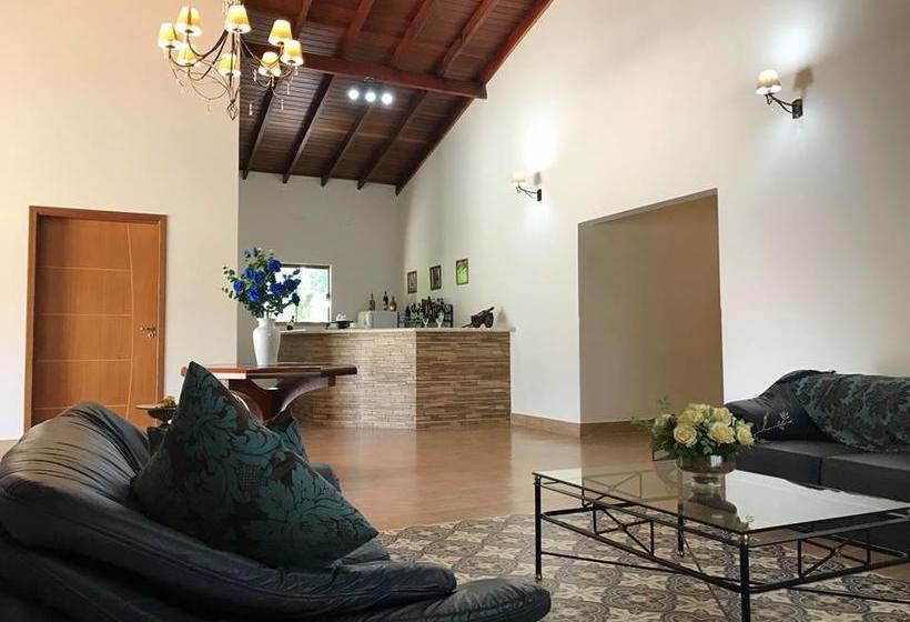 בית מלון כפרי Kaeru