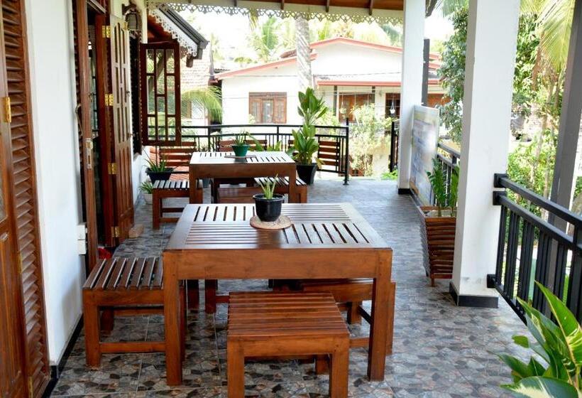 Hotel Sumimal Resort Polhena