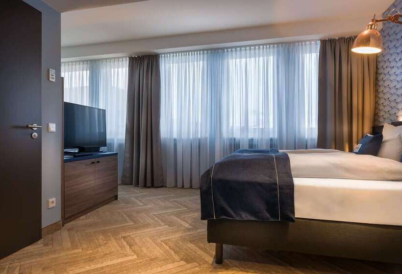 هتل Holiday Inn   The Niu, Welly Kiel, An Ihg