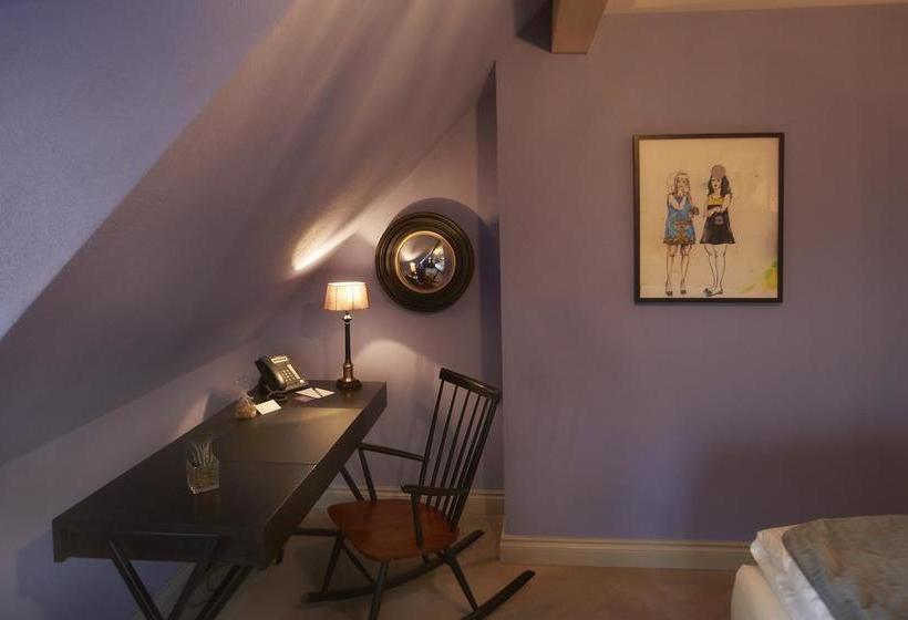 Отель Auberge De Temple