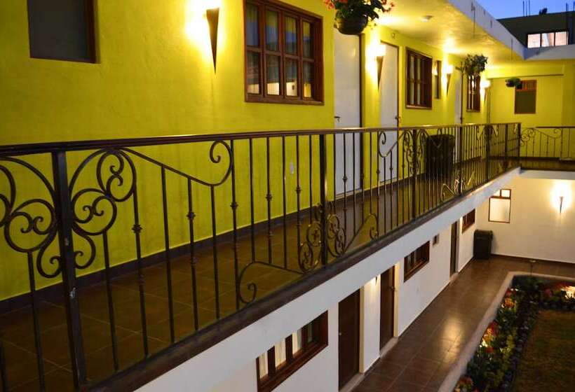 هتل Las Candelas De Huamantla