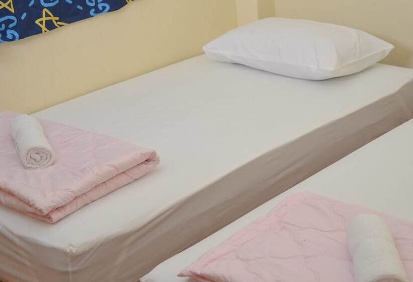 Bankaikow   Hostel