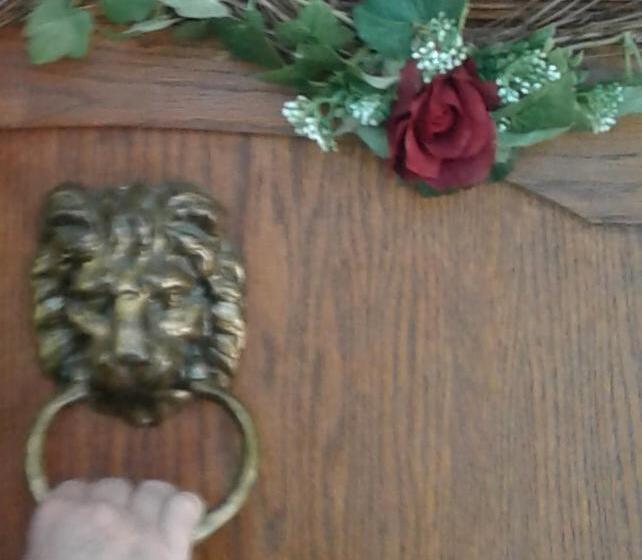 تختخواب و صبحانه Avonview Manor